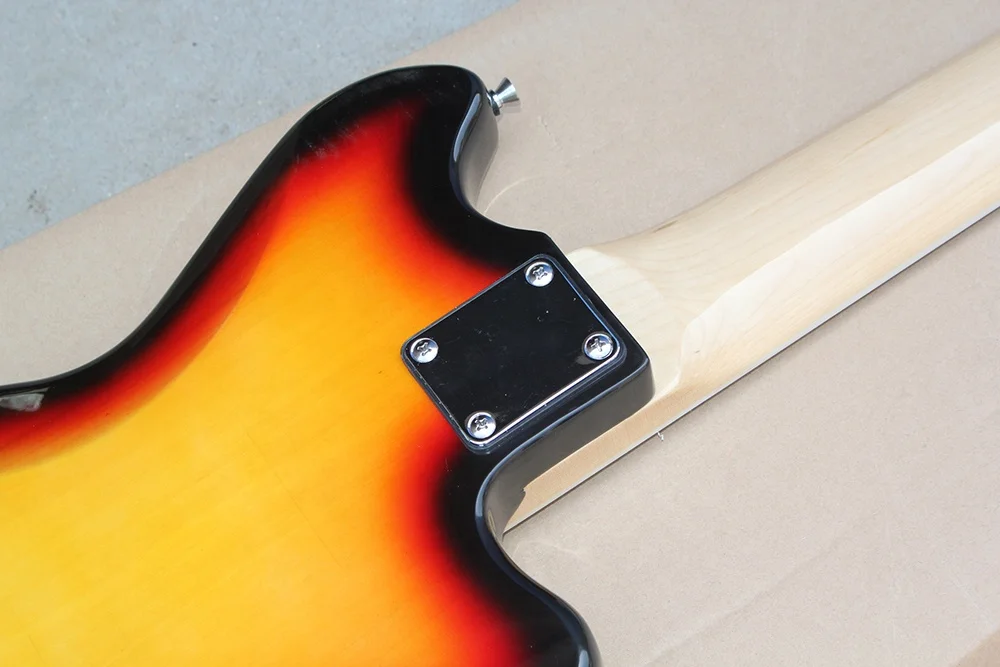 Guitarra Elétrica Jaugar de 8  - Musical Instrument With Hand avaliação e preço