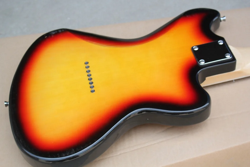 Guitarra Elétrica Jaugar de 8  - Musical Instrument With Hand avaliação e preço